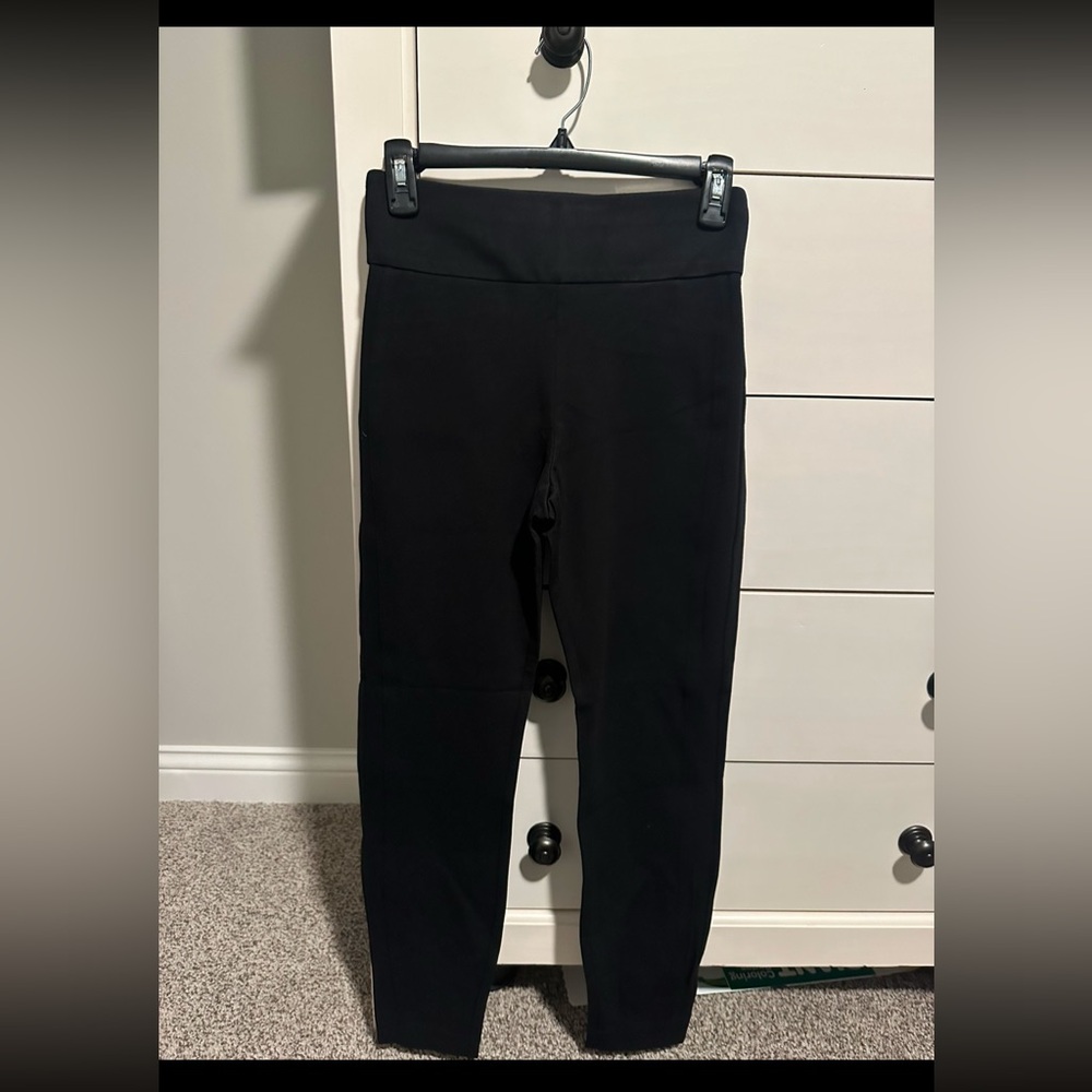 Brand new women’s Express dress pants